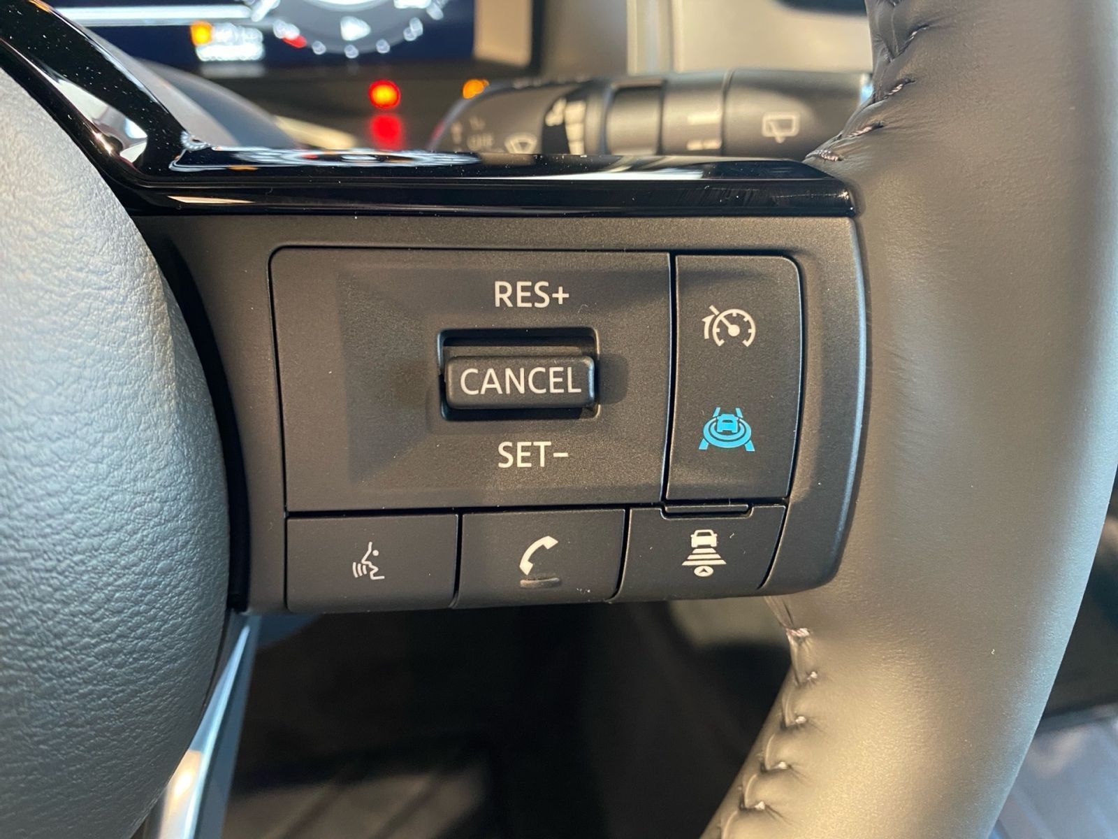 Fahrzeugabbildung Nissan Qashqai Tekna Premium e-Power *BOSE*HUD*MASSAGE*