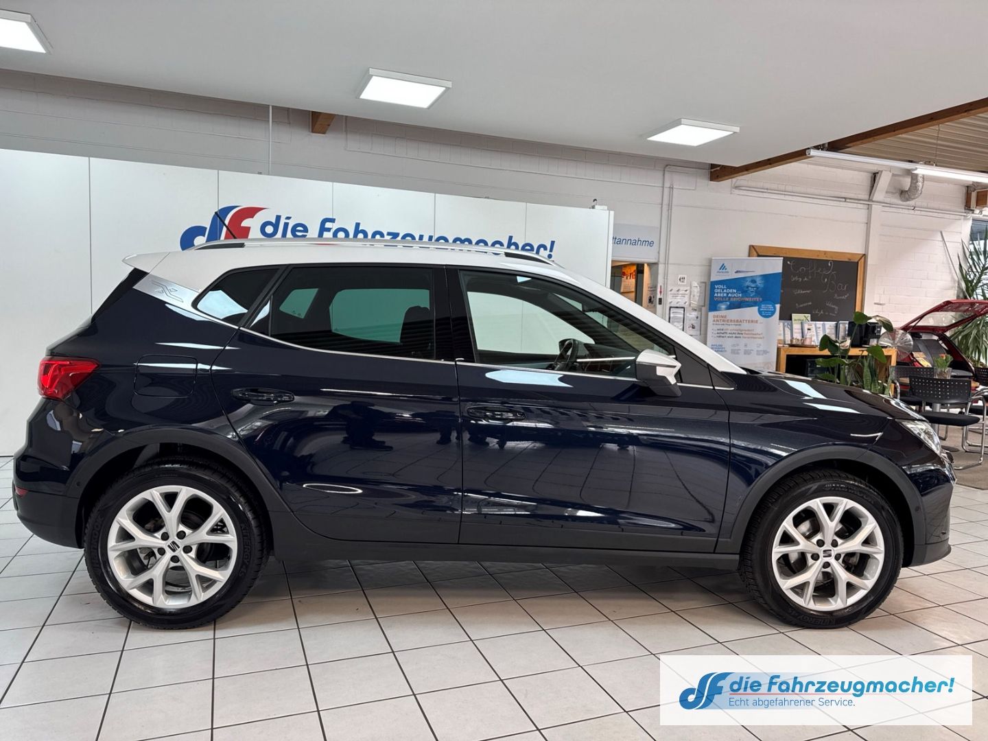 Fahrzeugabbildung SEAT Arona FR Navi Digitales Cockpit LED Sperrdiff. A