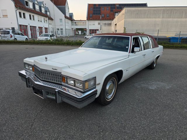 Cadillac Fleetwood Series75  'Trennscheibe, 1 von 682 St"