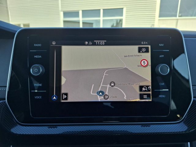 T-CROSS 1.5 TSI DSG R-LINE IQ.LIGHT+APP+NAVI+CAM