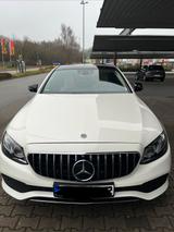 Mercedes-Benz Mercedes E350D Baujahr 2017 - Mercedes-Benz E 350 in Lübeck