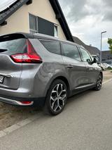Renault Grand Scenic TCe 140 EDC Techno Techno - gebrauchte Renault Grand Scenic aus dem Jahr 2023