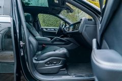 PORSCHE Cayenne S/ 1. HD./ LUFT/ BURMESTER/ INNODRIVE PORSCHE Cayenne S/ 1. HD./ LUFT/ BURMESTER/ INNODRIVE