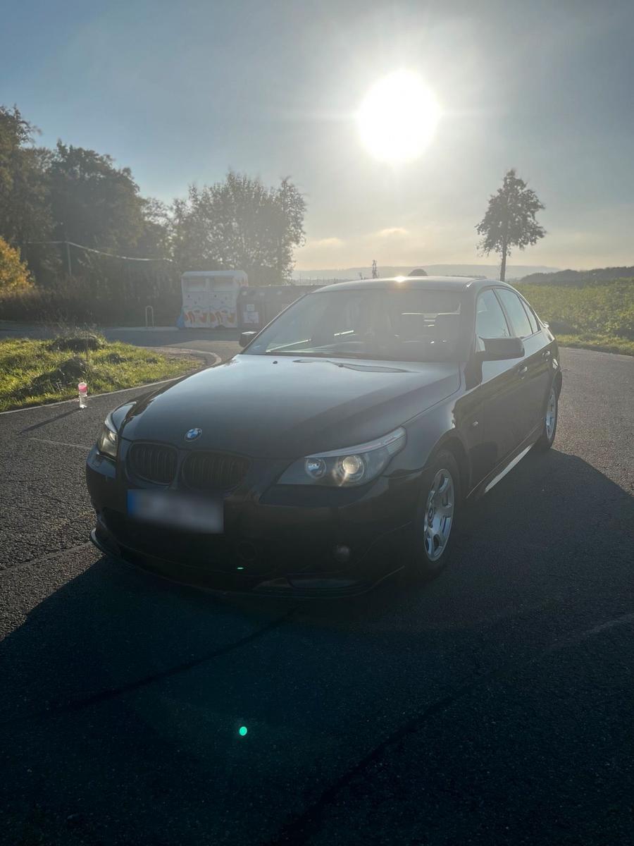 BMW 525
