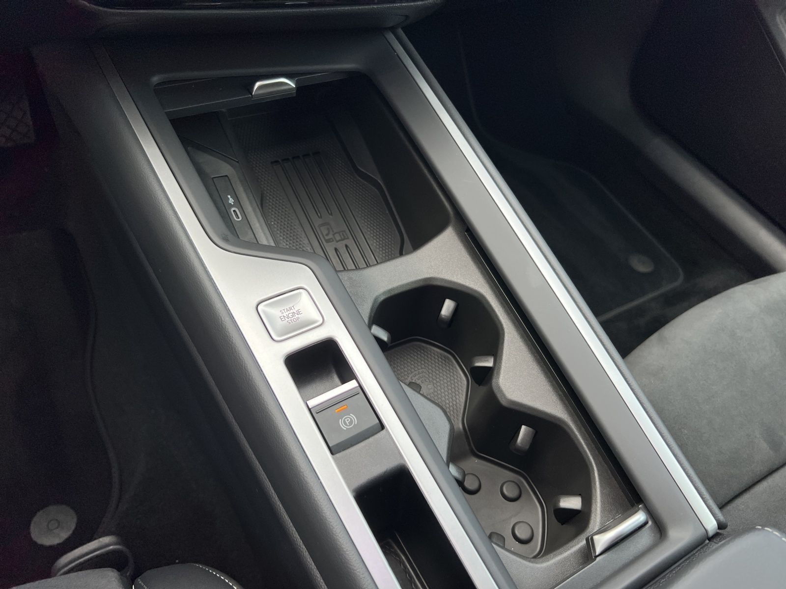 Passat Variant Business 1.5 TSI eHybrid DSG AHK