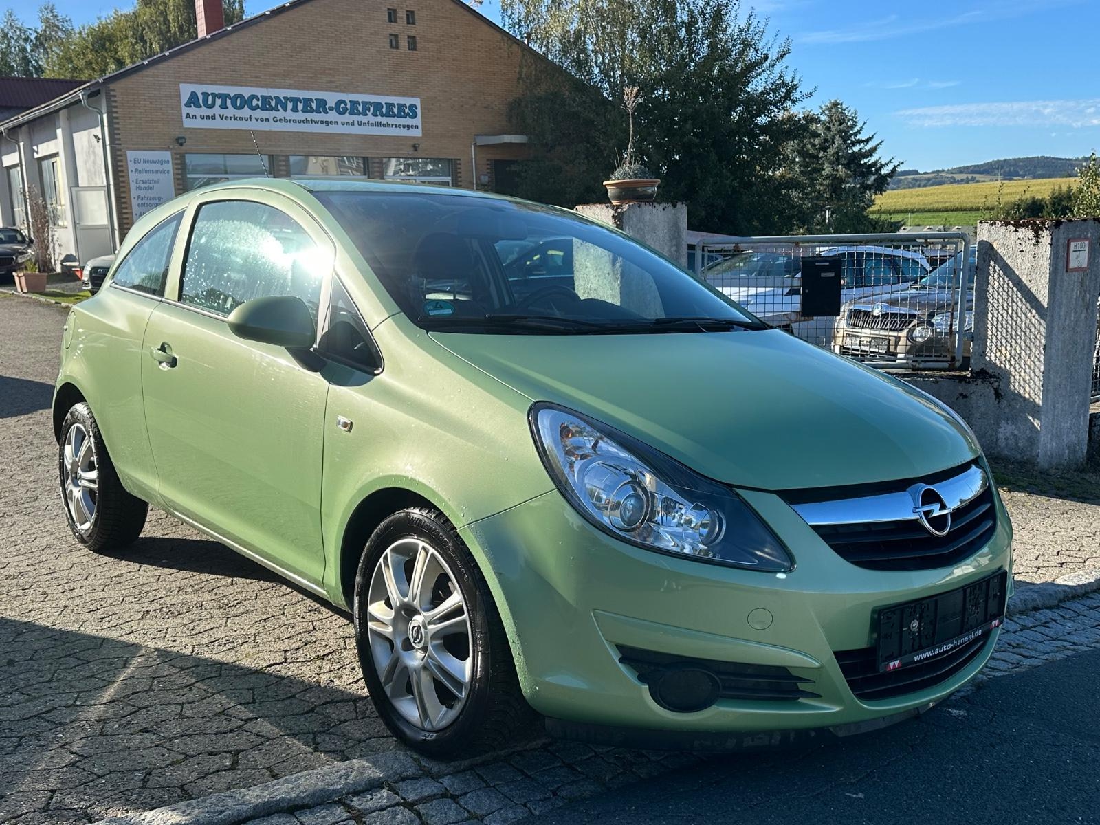 Opel Corsa D "Edition" "TÜV Neu"