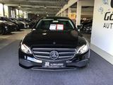 Mercedes-Benz E 300 d   T Modell  Avantgarde - Mercedes-Benz E 300 mit Diesel-Antrieb: Automatik