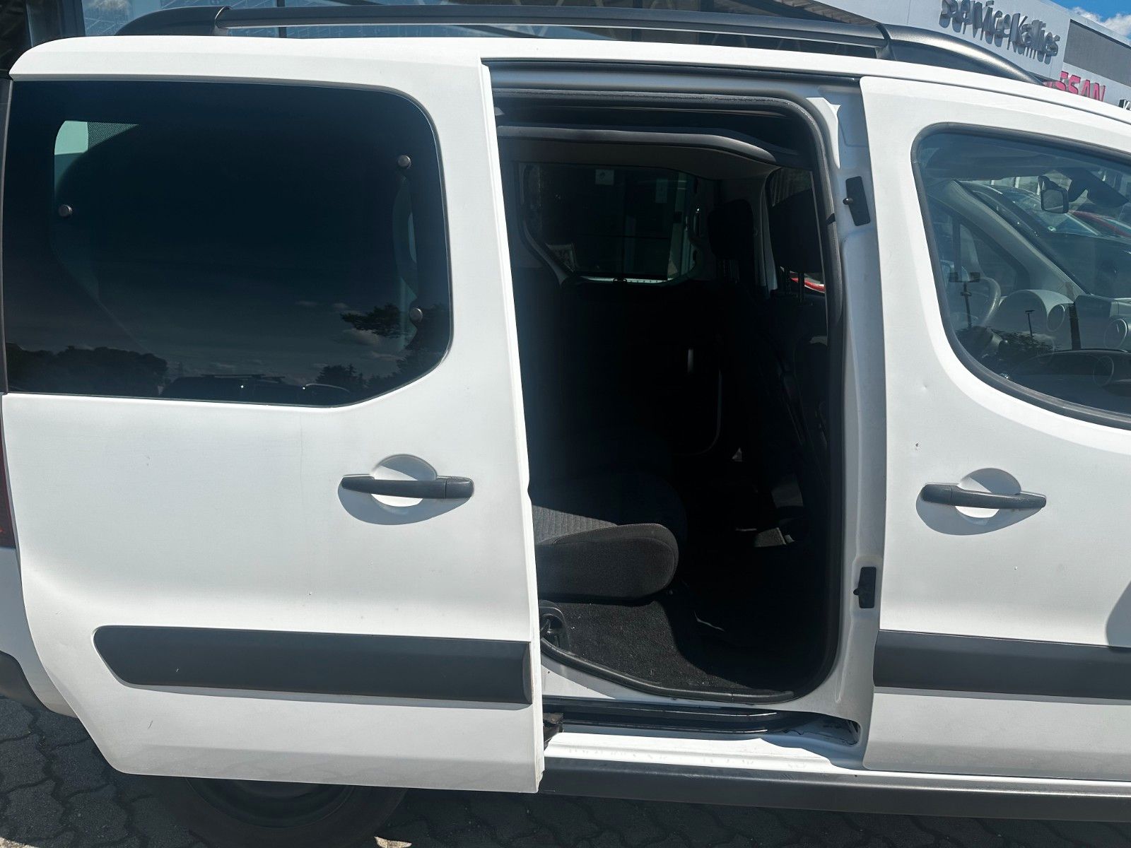 Fahrzeugabbildung Citroën Berlingo Kombi XTR