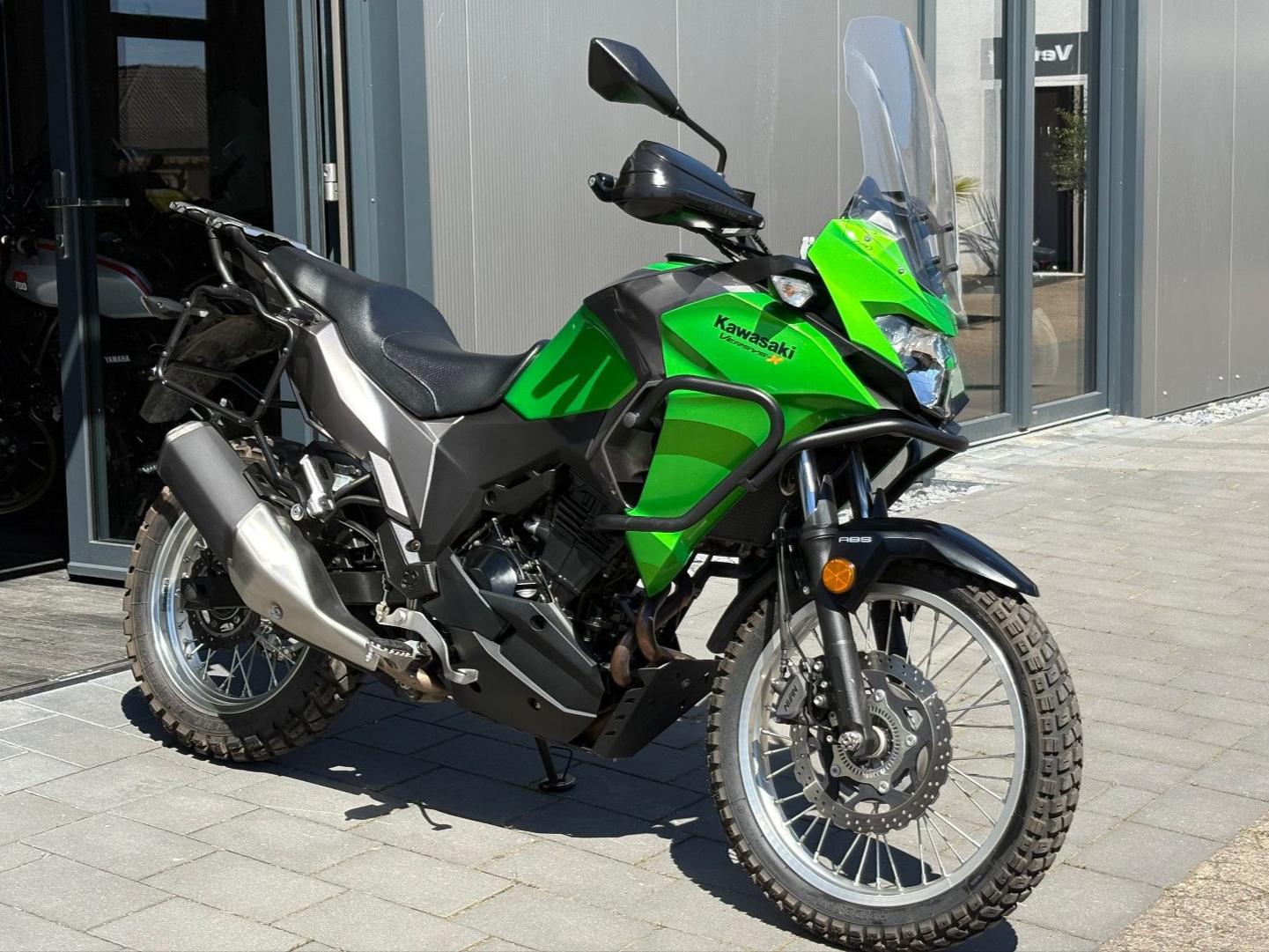 Kawasaki Versys-X 300 *Top Zustand*Scheckheft gepflegt*A2