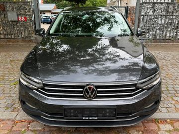 Volkswagen Passat Variant - 1