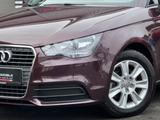 Audi A1 Sportback attraction/ Automatik - Audi A1: Blau