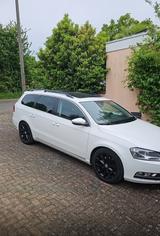 Volkswagen Passat 2.0 TDI DSG 125kW Comfortline BMot Te... - VW Passat Gebrauchtwagen in Freiburg