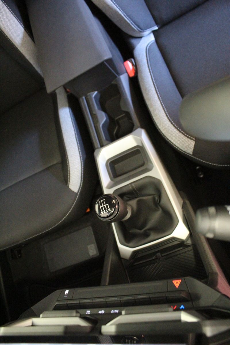 Fahrzeugabbildung Dacia Duster mild Hybrid 140 Journey *Winter-Plus-Pak*