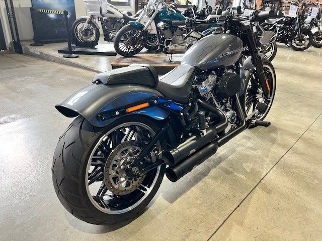Fahrzeugabbildung Harley-Davidson FXBRS Breakout 114 Jekill 260er umbau
