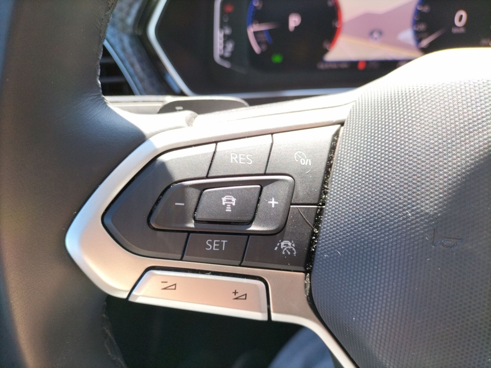 Fahrzeugabbildung Volkswagen T-Cross Style DSG LED ACC Navi Kamera Keyless