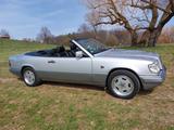 Mercedes-Benz E 220 Cabrio - Mercedes-Benz 220 mit Benzin-Antrieb: Automatik