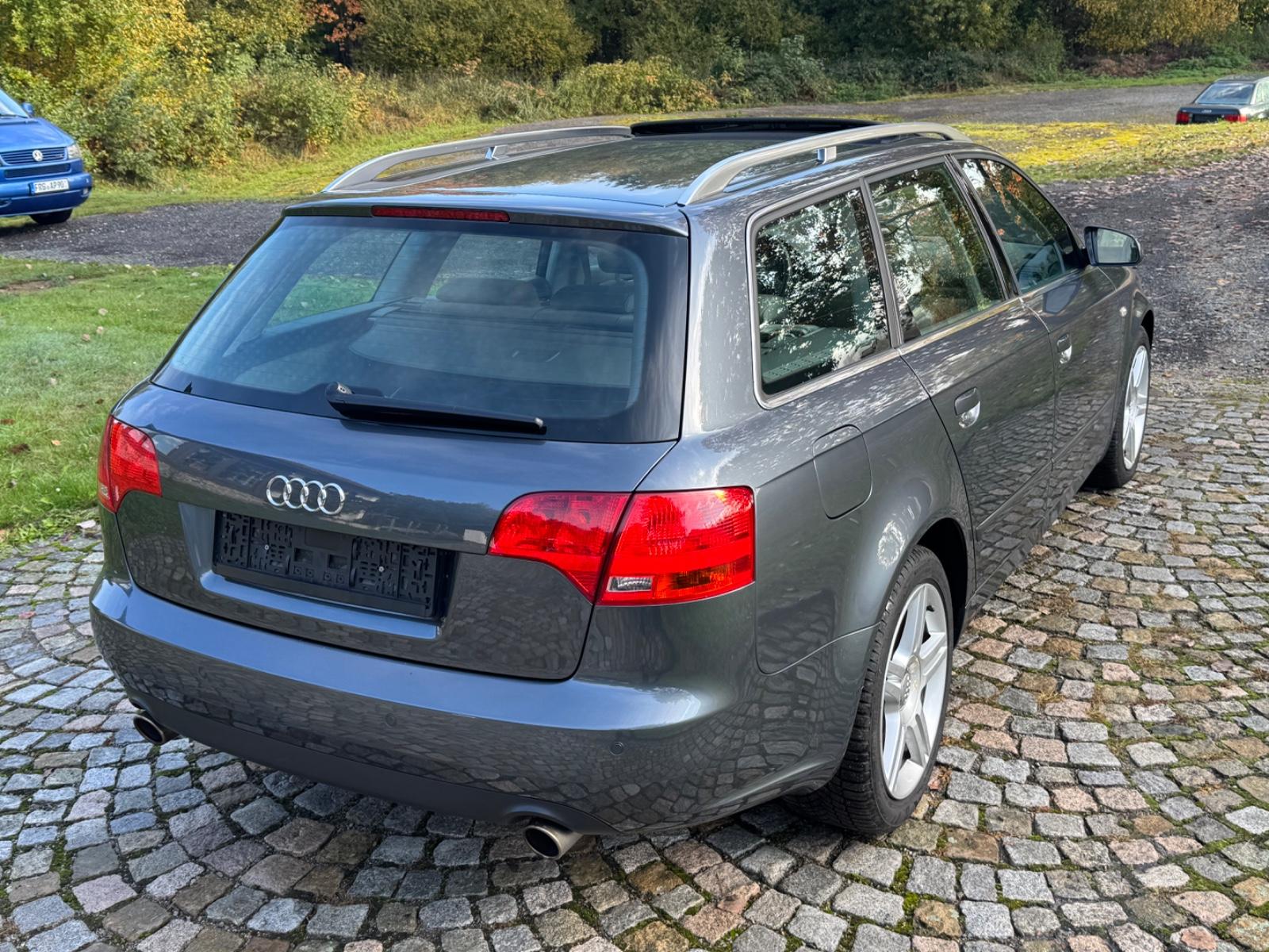 Audi A4 2007 — photo 8