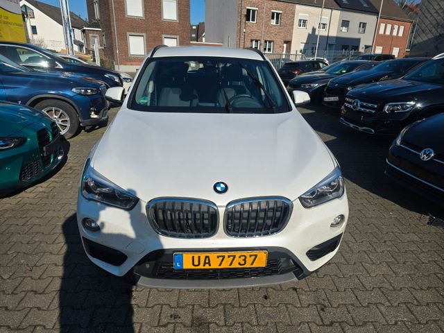 BMW X1 sDrive 18 i Automatik Navi  LED PDC