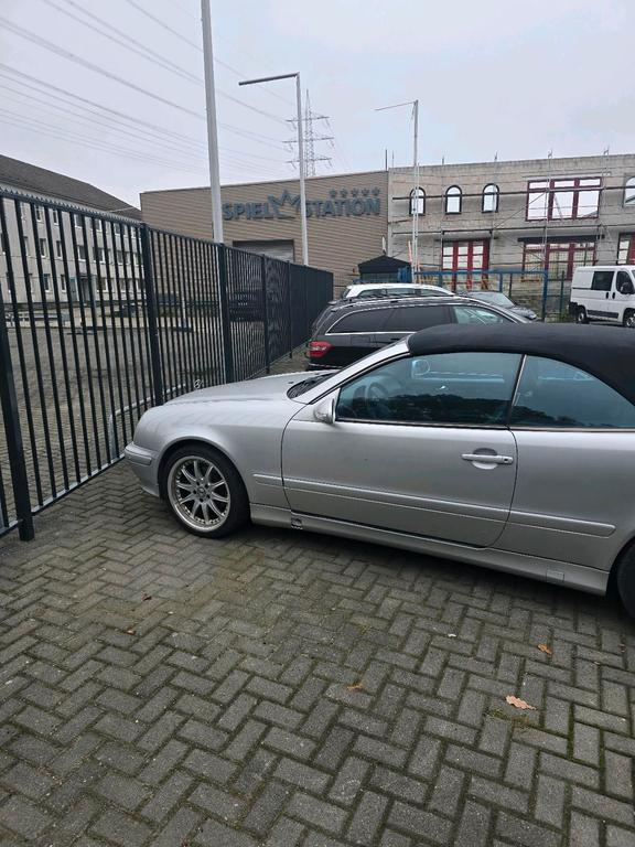 Mercedes-Benz CLK 230