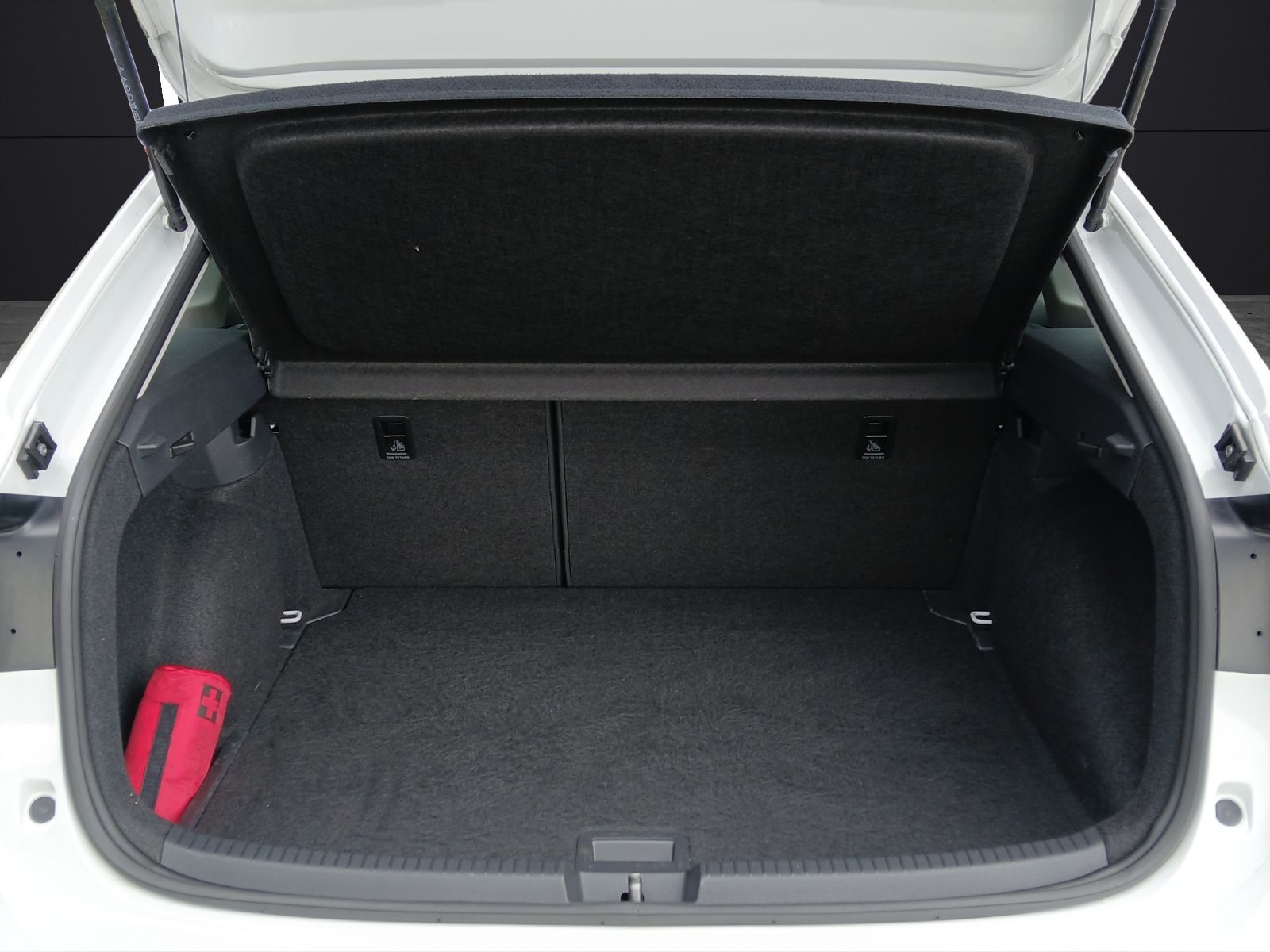 Fahrzeugabbildung Volkswagen Taigo TSI Style DSG Matrix Navi ACC AID SHZ Park