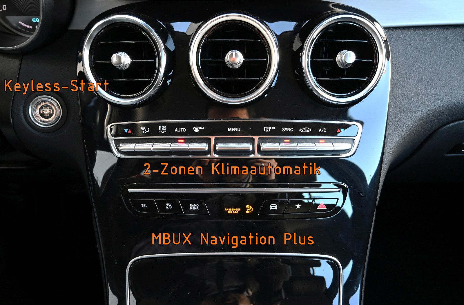 Fahrzeugabbildung Mercedes-Benz GLC 300 4MAT. °AHK°AMG INTERIEUR°SOUND°KAMERA°