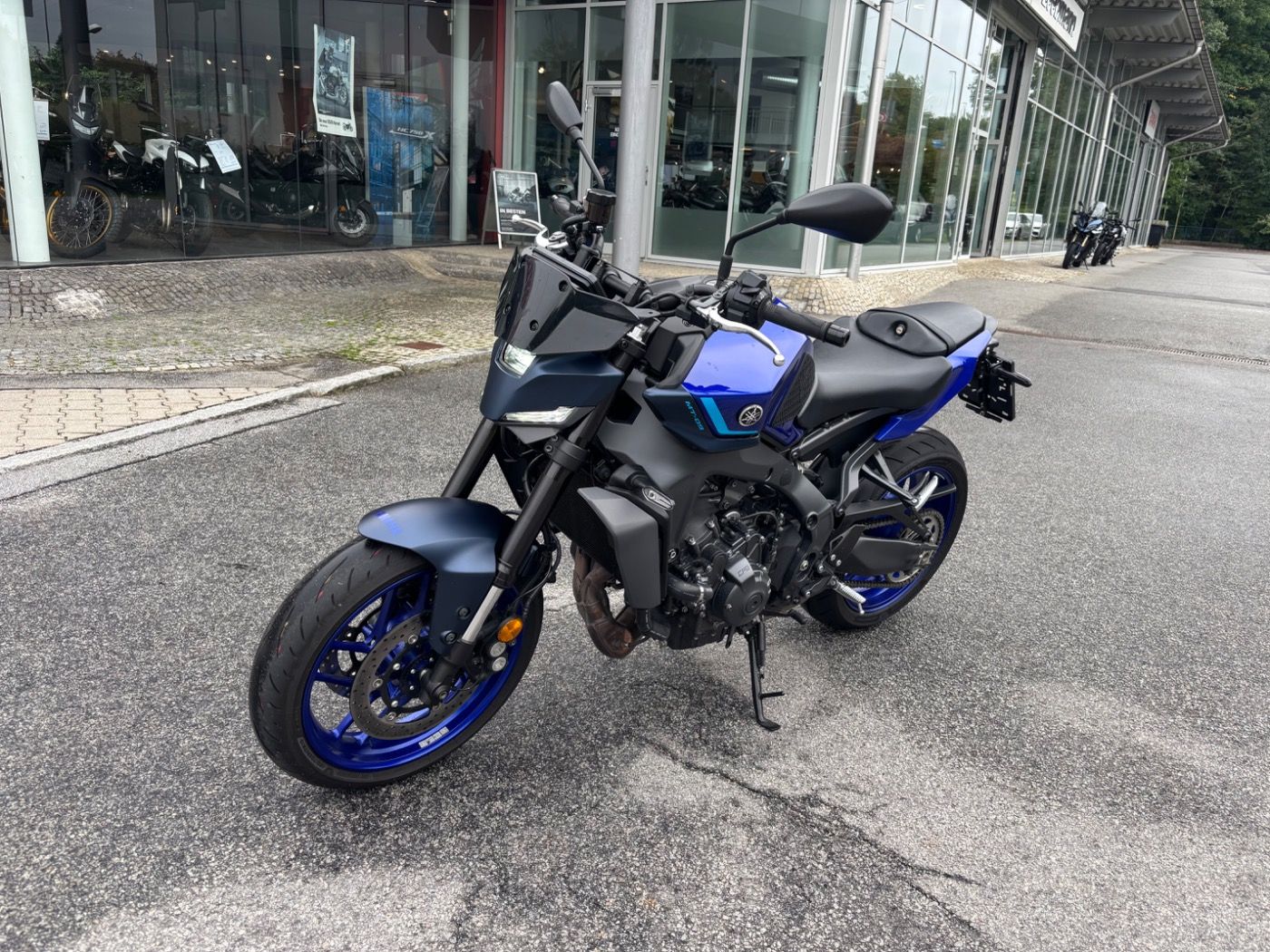 Fahrzeugabbildung Yamaha MT 09 ABS aus erster Hand