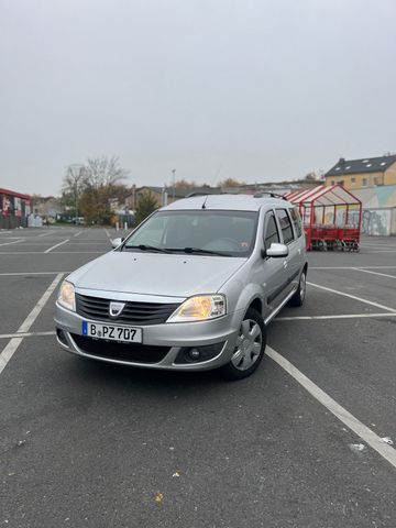 Dacia Logan   LPG Gas. 7 Sitze