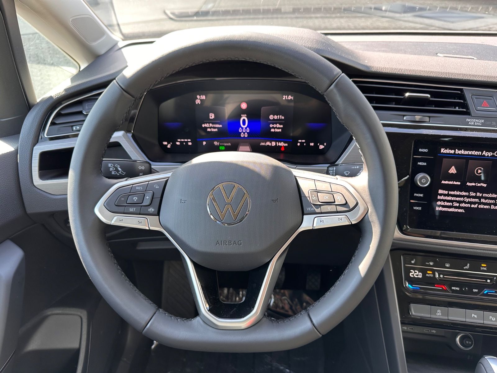Fahrzeugabbildung Volkswagen Touran Comfortline 1.5 TSI DSG AHK/LED/Navi/SHZG