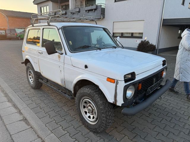 Lada Niva 1.7