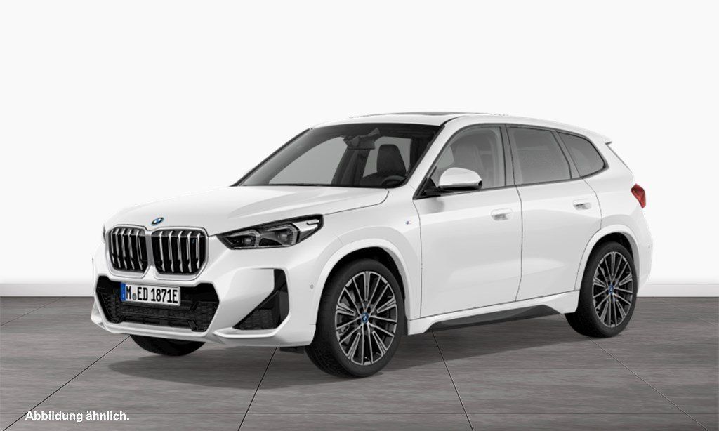 BMW iX1 xDrive30 M Sport Panorama ParkingAssistant foto 2