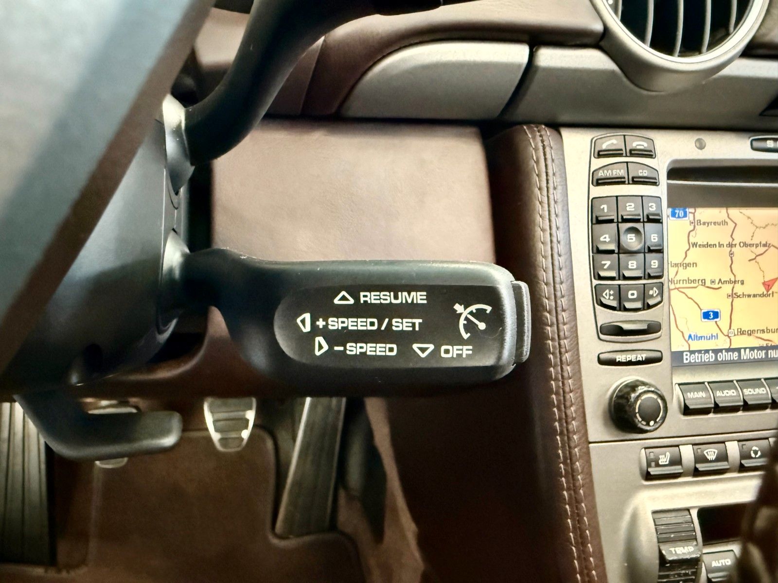 Fahrzeugabbildung Porsche Boxster Xenon/PCM-Navi/18Zoll/Vollleder/BRD