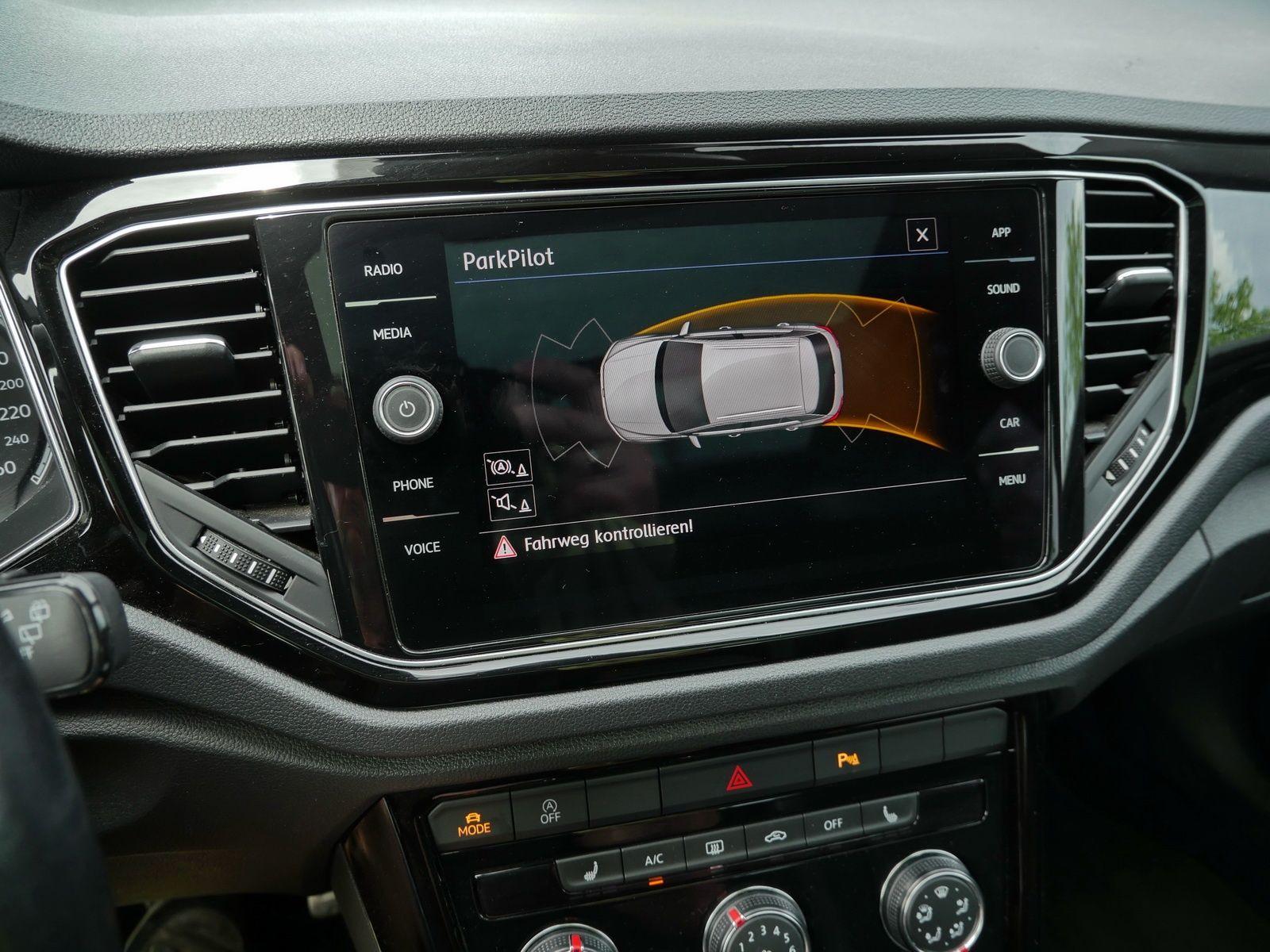 Volkswagen T-Roc Sport 1.5 TSI AHK*Pano*Klima*Einparkhilfe, миниатюра 15