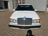 Mercedes-Benz 200 E 1a Zustand Oldtimergutachten - Mercedes-Benz 200 Gebrauchtwagen