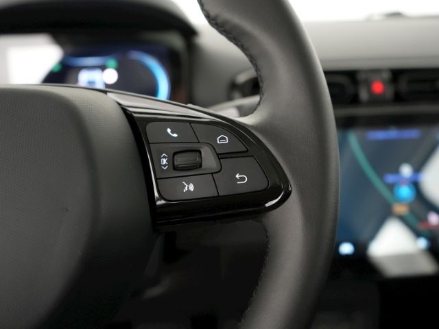 T03 DESIGN 37,3 kWH AT+NAVI+RÜCKFAHRKAMERA+PANOR