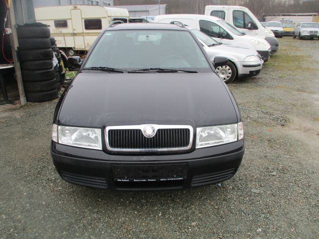 Skoda Octavia Combi Tour