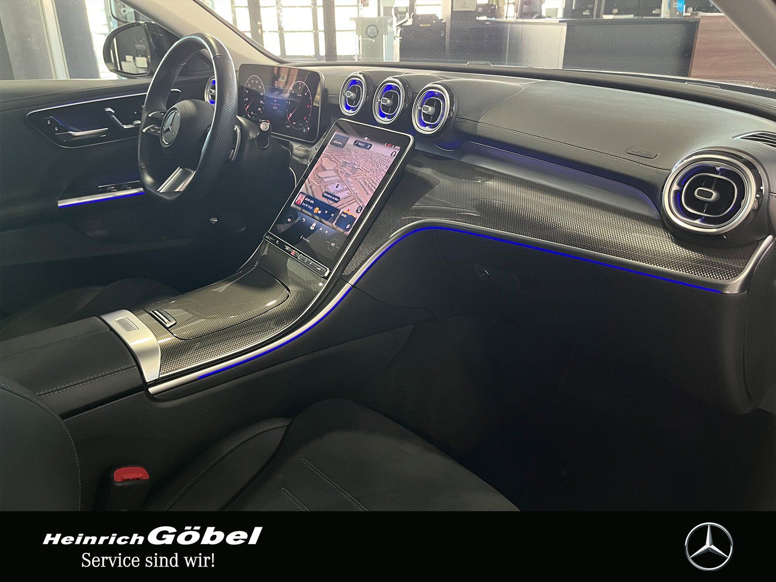 Fahrzeugabbildung Mercedes-Benz C 220 d AMG+DIGITAL.L+360°+MEMORY+CARPLAY+TOTWKL