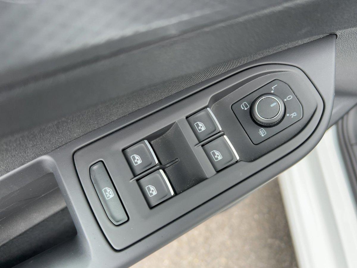 Volkswagen Golf VIII Variant ACTIVE 1.5 eTSI DSG MATRIX+NAV, миниатюра 15