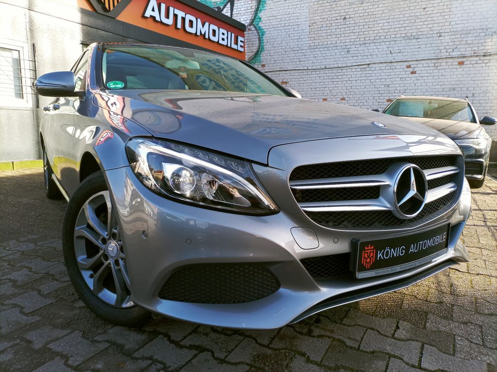 MERCEDES-BENZ C 220