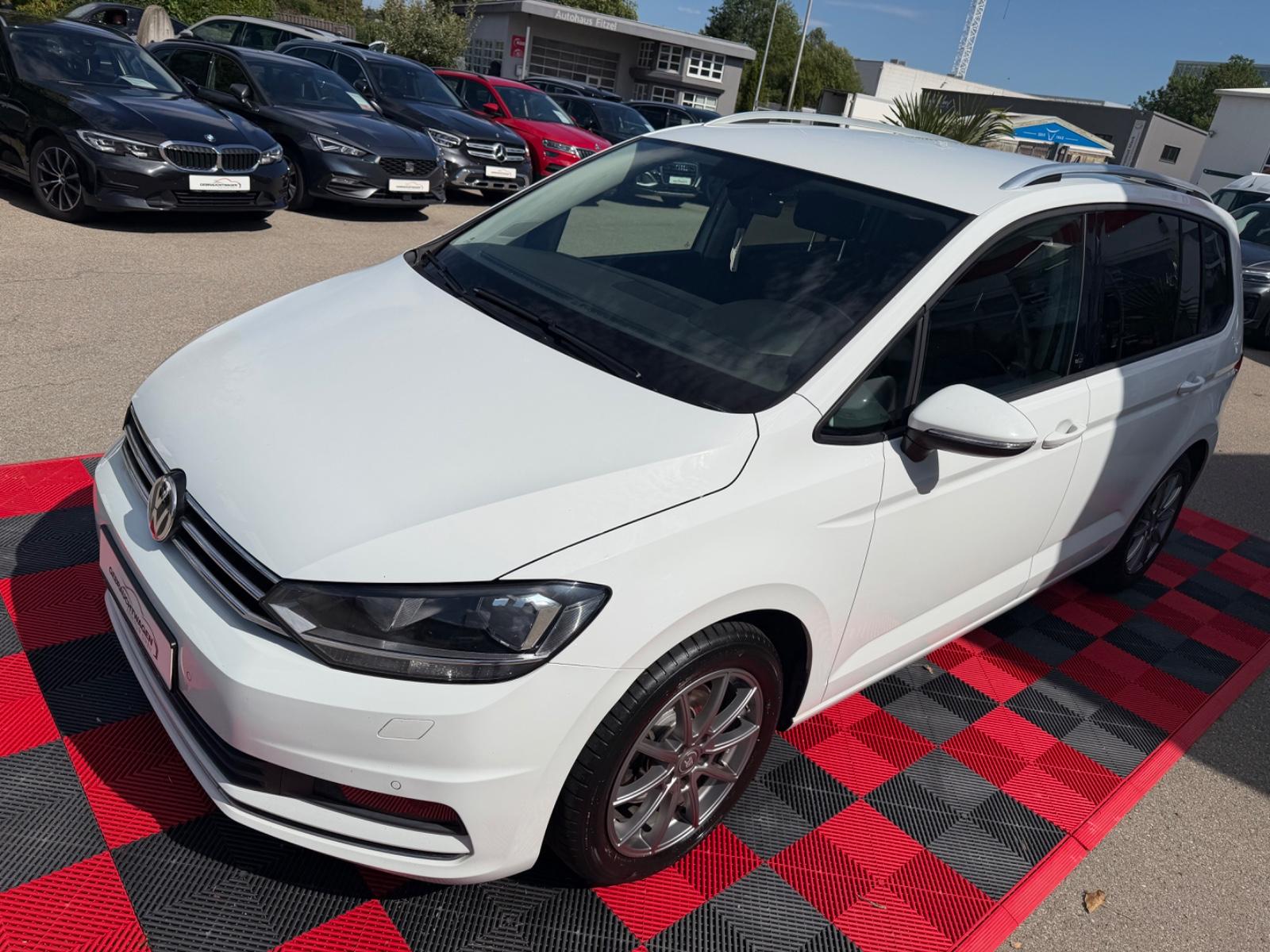 Volkswagen Touran 2.0 TDI*DSG*7-Sitz* Sound*Aut.*ACC*