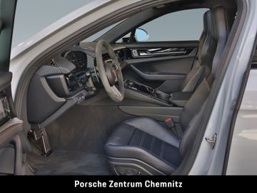 Porsche Panamera - 12