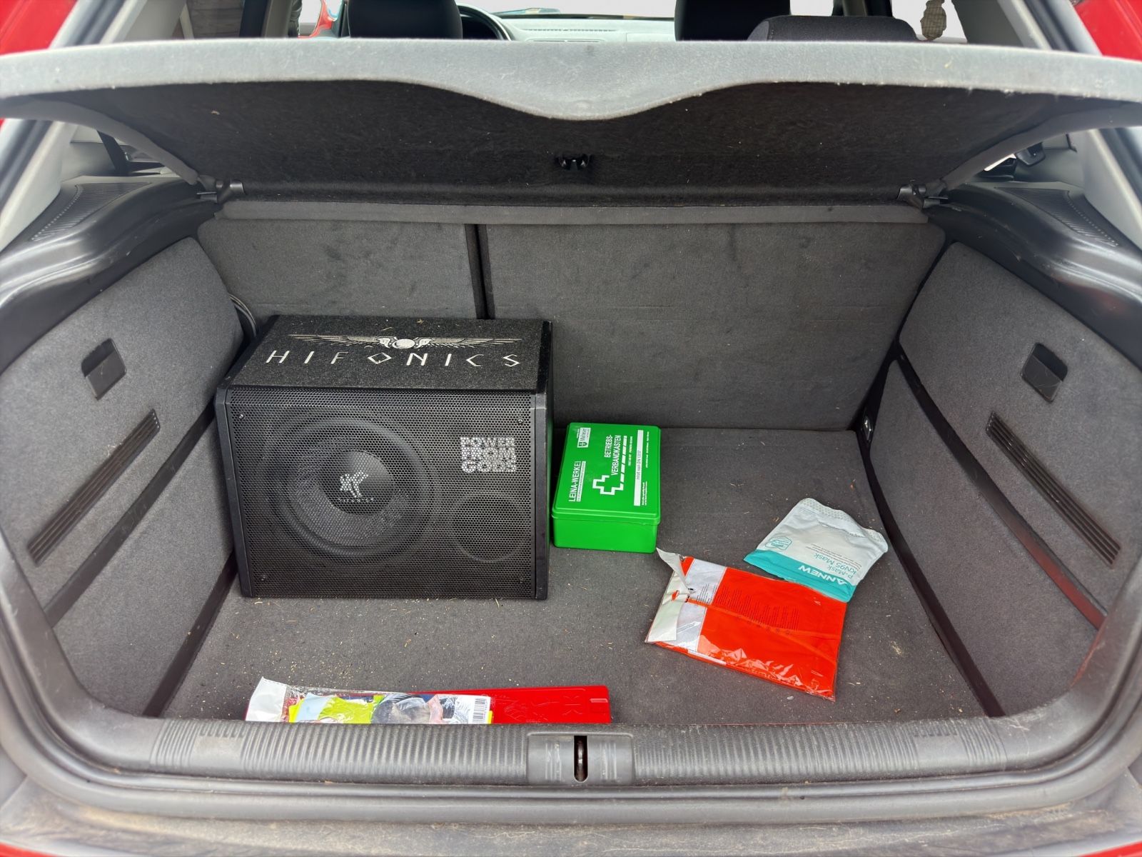 Fahrzeugabbildung Audi A3 1.8T tiptronic/TÜV/HU/Subwoofer/Sportsitze