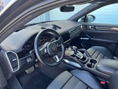 PORSCHE Cayenne Turbo Coupe Leichtbau Sport-Paket PD1 PORSCHE Cayenne Turbo Coupe Leichtbau Sport-Paket PD1