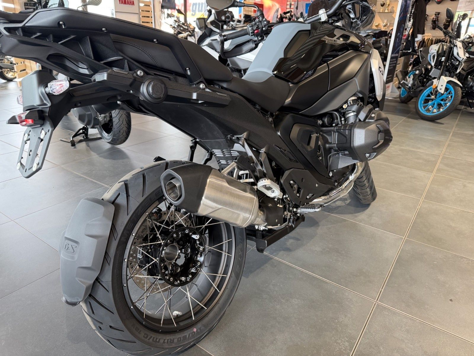 Fahrzeugabbildung BMW R 1300 GS ASA Triple Black, Voll inkl. Zusatz