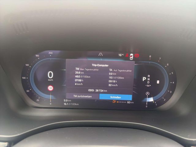 Volvo XC60 Plus Dark 2WD