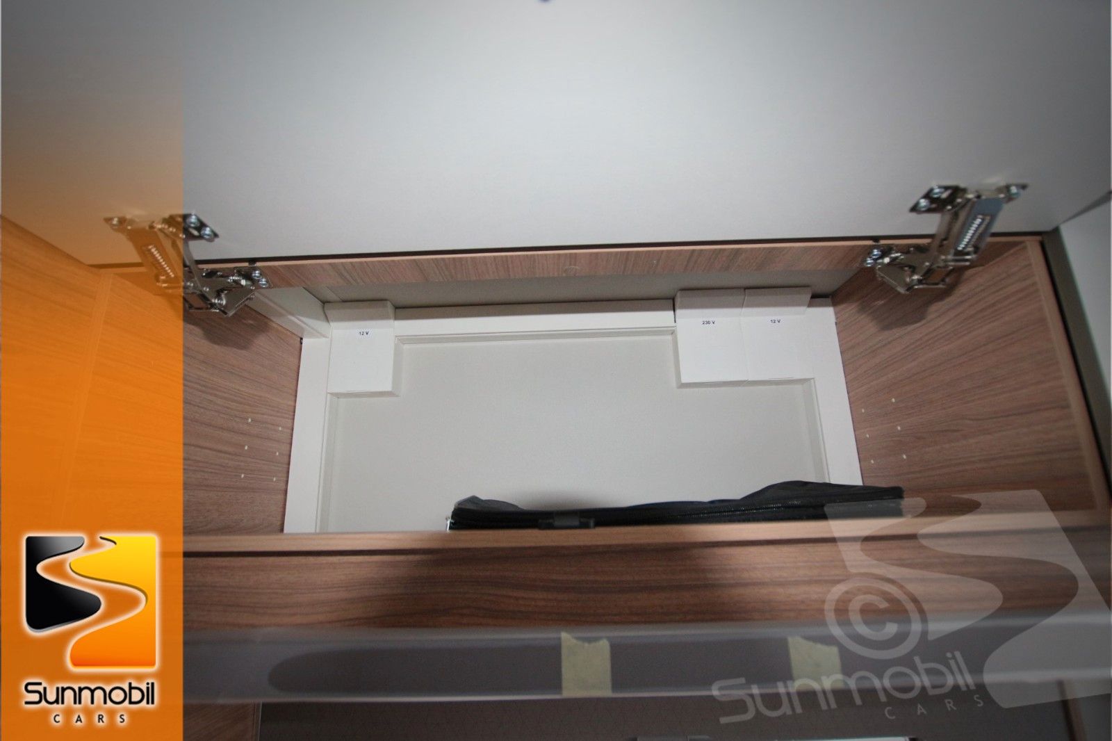 Fahrzeugabbildung Weinsberg CaraLoft 650 MF Ford Markise Lithium Akku