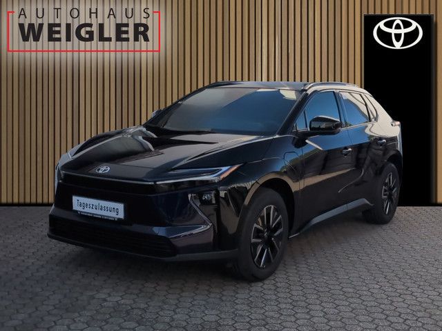 Toyota bZ4X bz4X FWD Teamplayer  kaufen bei Autohaus Weigler Leverkusen