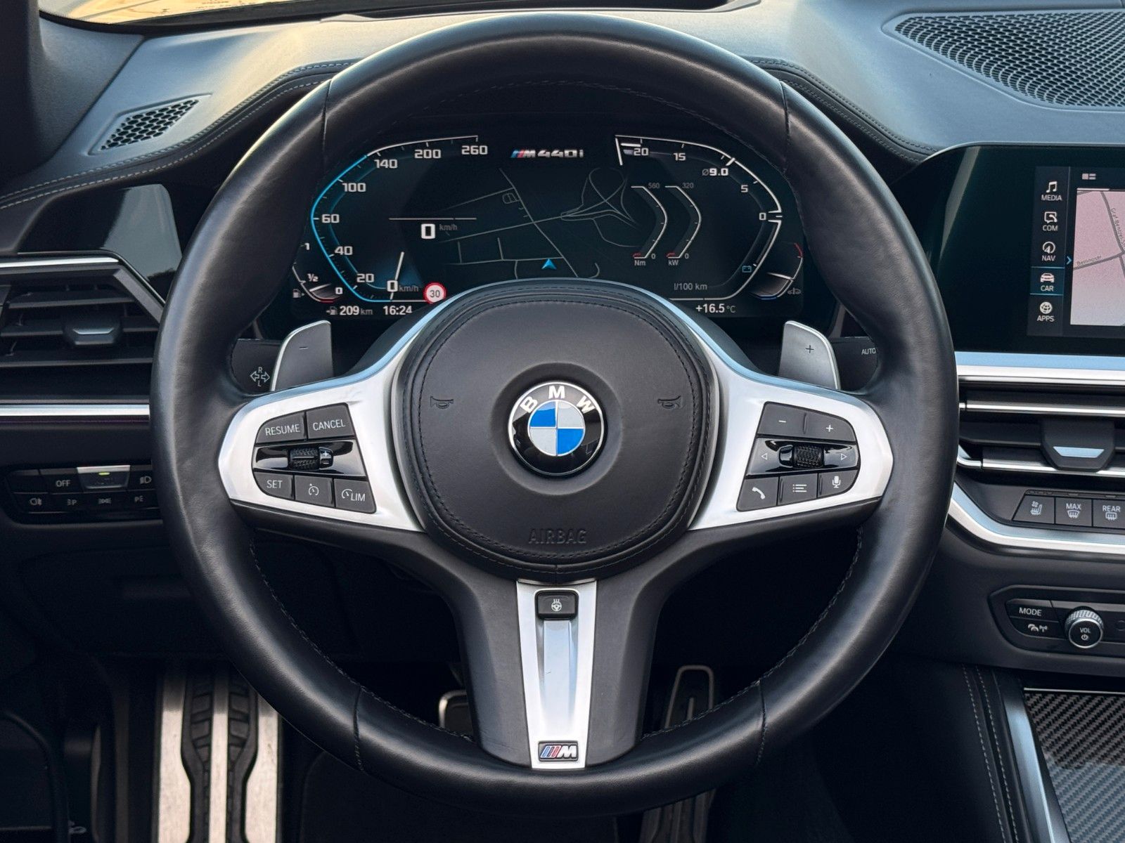 Fahrzeugabbildung BMW M440i Cabrio 360° H&K HD Laser Adap. Shad. Carb.