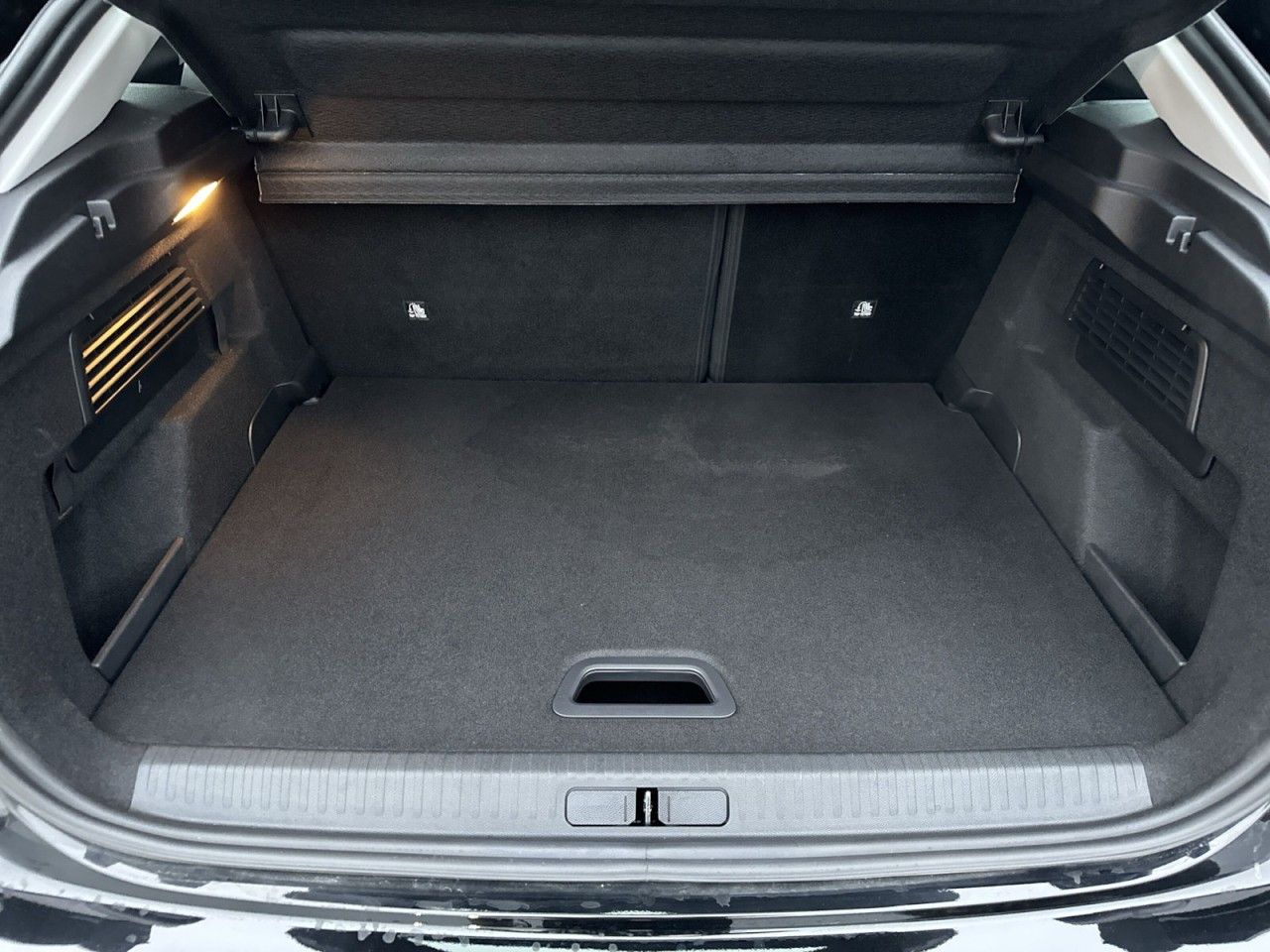 Fahrzeugabbildung Citroën C4 PureTech 130 S&S EAT8 C-Series