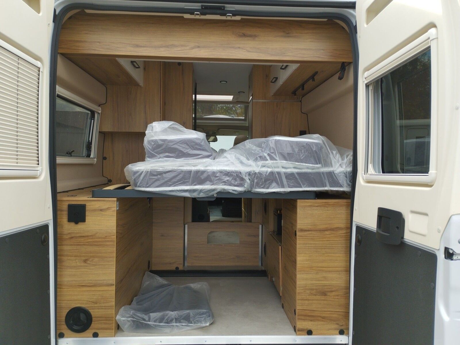 Fahrzeugabbildung Karmann Dexter DE 580 Captain-Chair-Sitze, Klima,