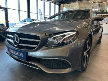 MYAUTOCENTER – Gebraucht- und Jahreswagen mit Werkstattservice in Pfaffenhofen Mercedes-Benz E 220 E Limousine *AVANTGARDE*KAM*HUD*AHK*PDC*